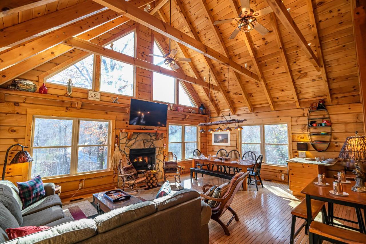 Lazy Bear Lodge Gatlinburg Exterior photo