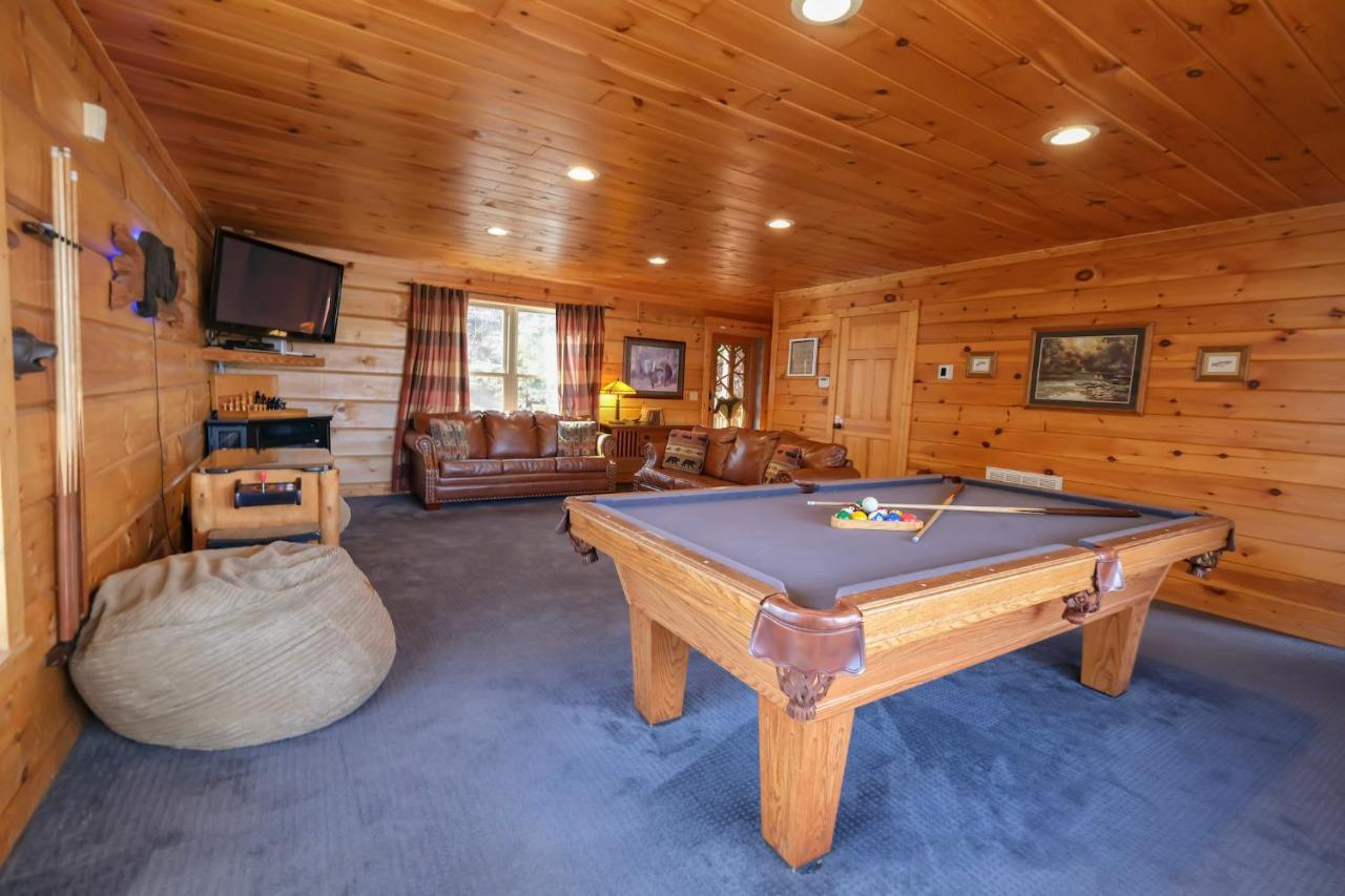 Lazy Bear Lodge Gatlinburg Exterior photo